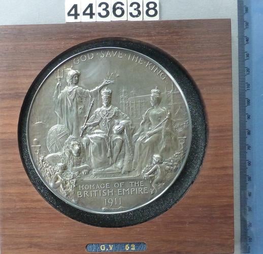 Medal commemorating the Coronation of George V Medal commemorating the Coronation of George V