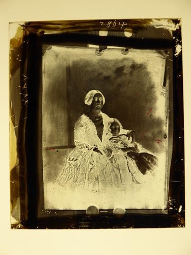Glass negative of a daguerreotype of Queen Victoria and the Princess Royal