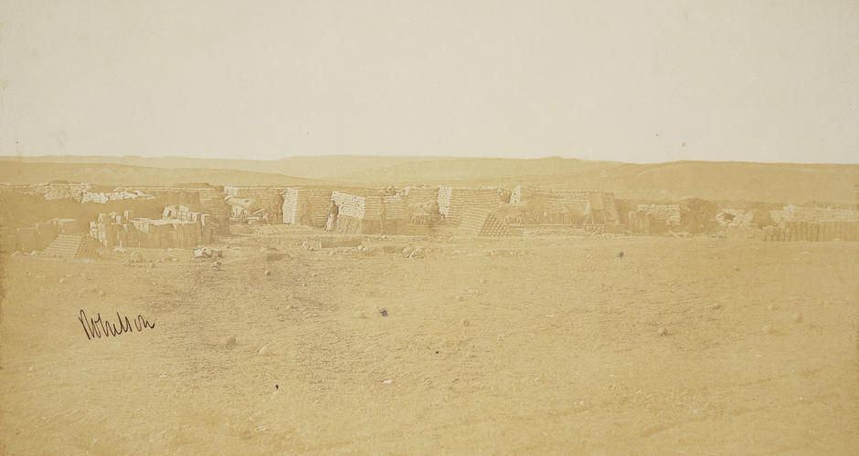 Battery before the Redan. [Crimean War photographs by Robertson]. Tour du Malakoff