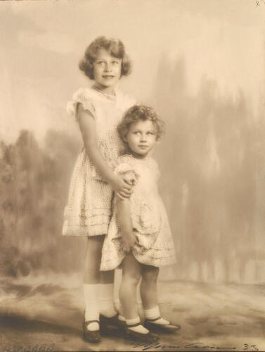 Princesses Elizabeth and Margaret, 12 July 1933