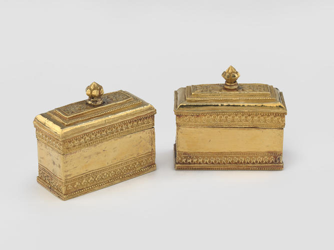 Pair of spice boxes