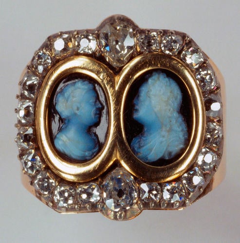 Ring with cameos of George II and Queen Caroline