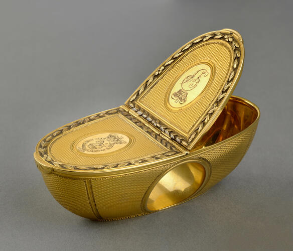 Snuff box Snuff box
