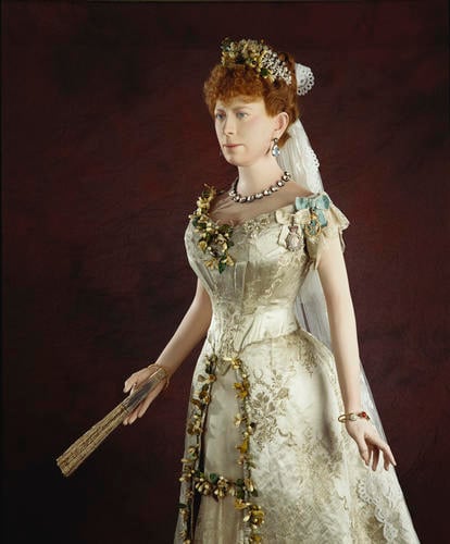 Master: Queen Mary's Wedding Dress
Item: Bodice, part of wedding dress