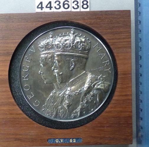 Medal commemorating the Coronation of George V Medal commemorating the Coronation of George V