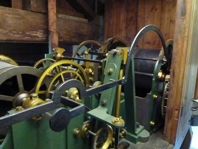 Turret clock