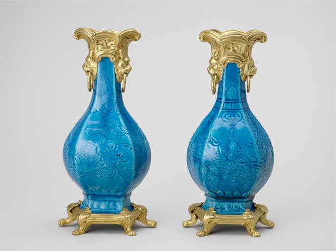 Master: Pair of vases with mounts