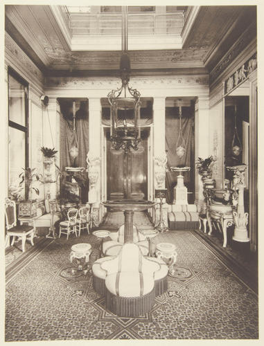 Vorzimmer [Ante-Chamber, Ein Kaiserheim]