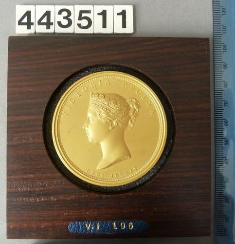 Specimen Royal Gold Medal of the Royal Institute of British Architects Specimen Royal Gold Medal of the Royal Institute of British Architects