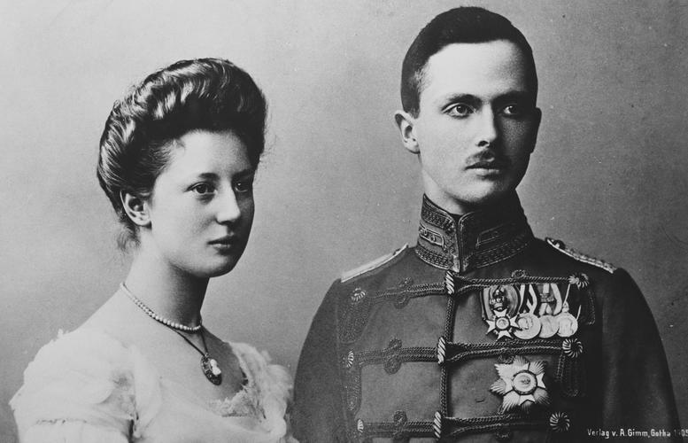 Charles Edward, Duke of Saxe-Coburg-Gotha and Albany (1884-1954), and his wife, Victoria-Adelaide, Duchess of Saxe-Coburg-Gotha and Albany