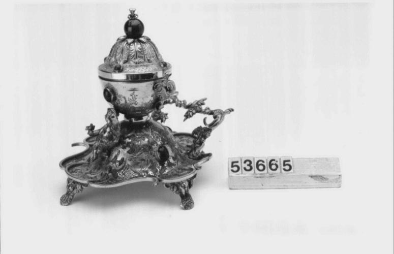 Inkstand