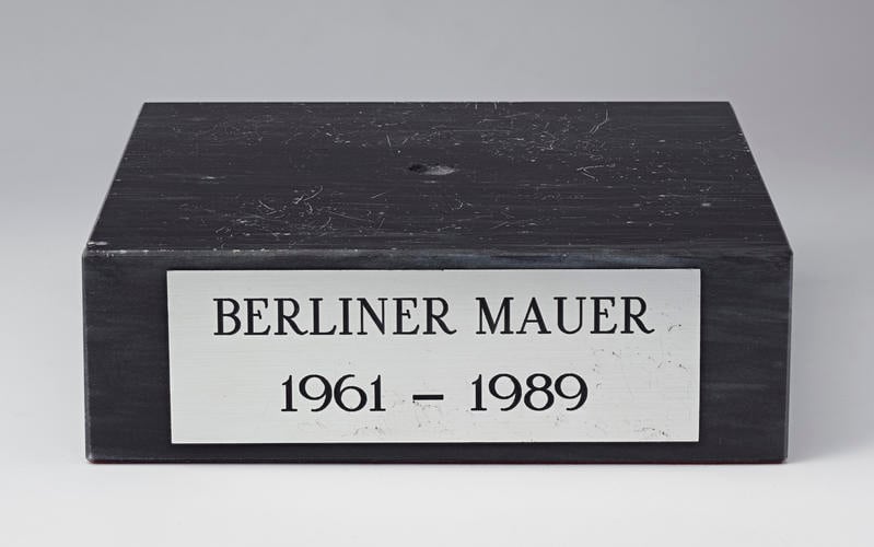 Master: Fragment of the Berlin Wall Master: Fragment of the Berlin Wall