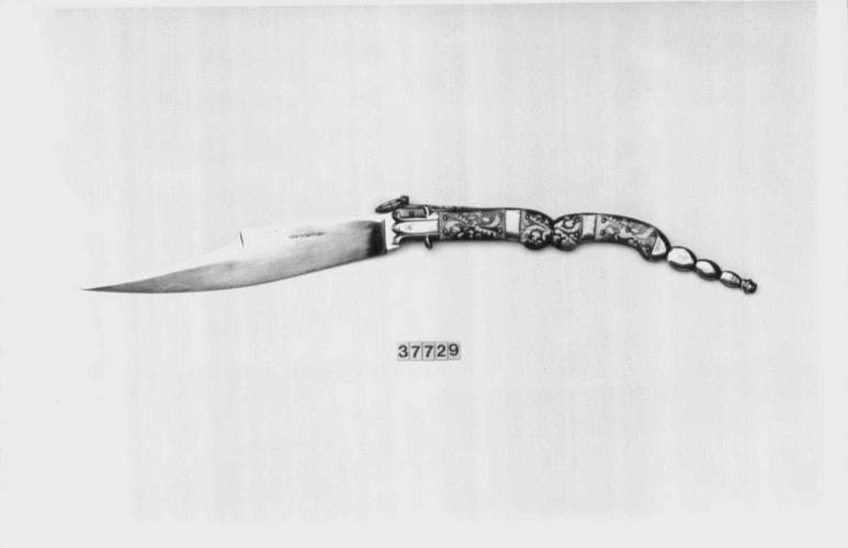 Knife