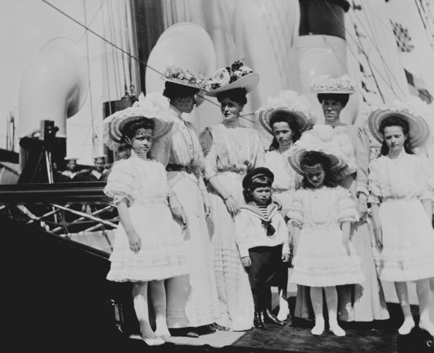 Grand Duchess Marie, Princess Victoria, Empress Alexandra, Grand Duchess Olga Alexandrovna, Tsarveitch Alexis and Grand Duchesses Olga, Anastasia, and Tatiana