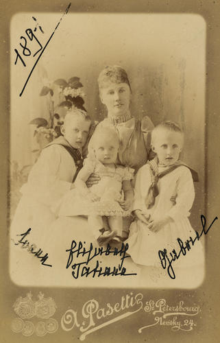 Grand Duchess Elisabeth Mavrikievna with her three eldest children