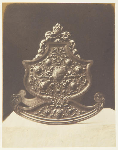 'Cradle carved in boxwood'