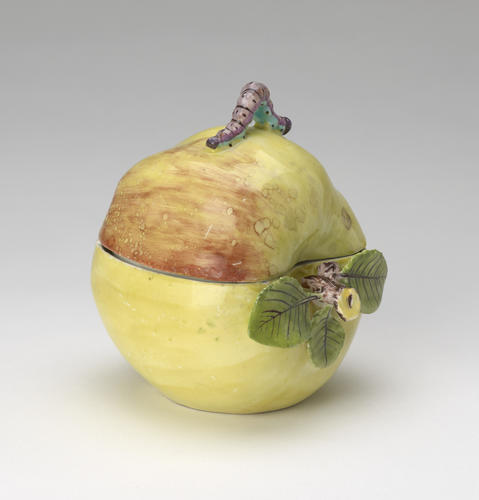 Tureen in the form of an apple