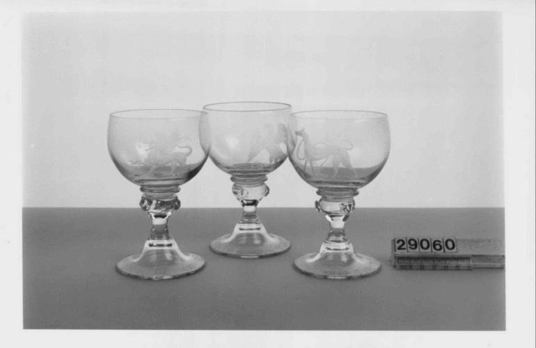 Set of goblets engraved with The Queen's Beasts