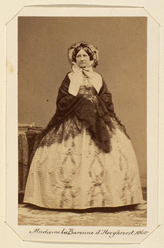 Madame la Baronne d'Hooghrorst Madame la Baronne d'Hooghrorst