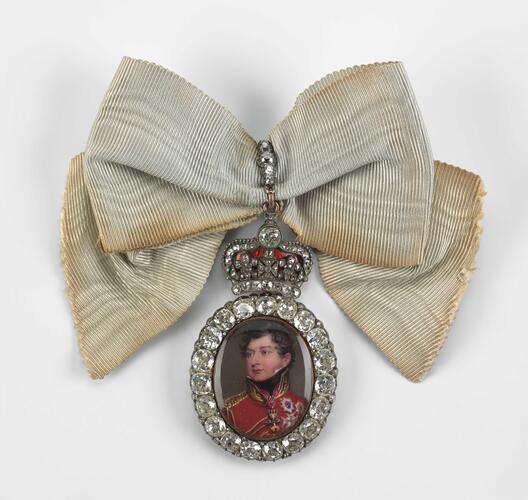 Family order of King George IV. Badge. Belonged to Grand Duchess Augusta of Mecklenburg-Strelitz