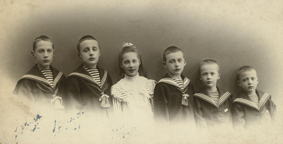The six eldest children of Grand Duke Constantine Constantinovich