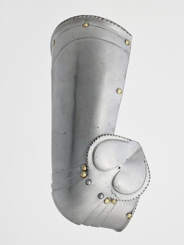 Master: Pair of vambraces
Item: Left cuisse