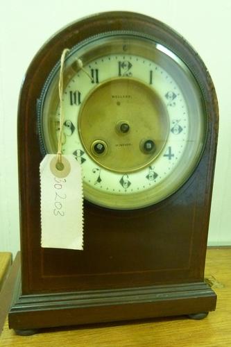 Mantel clock