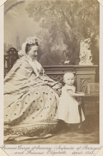 Maria Anna, Princess Georg of Saxony (1843-84) with her daughter, Princess Elisabeth (1862-63)