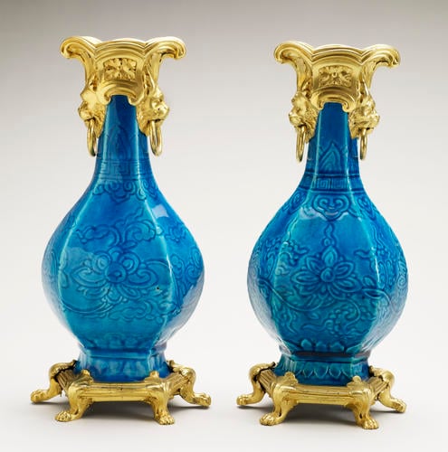 Master: Pair of vases with mounts