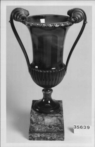 Pair of vases