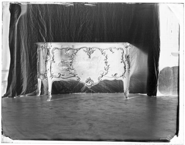 Glass plate negative of a lacquer chest