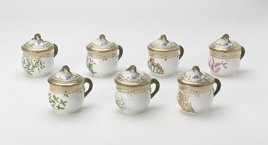 Set of custard cups with covers