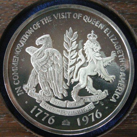 U. S. A. Medal commemorating the visit of H. M. The Queen to the United States, July 1976 U. S. A. Medal commemorating the visit of H. M. The Queen to the United States, July 1976