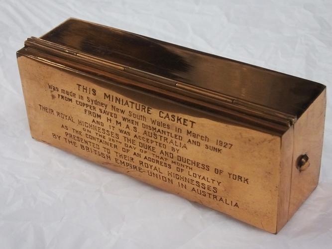 Commemorative box Commemorative box