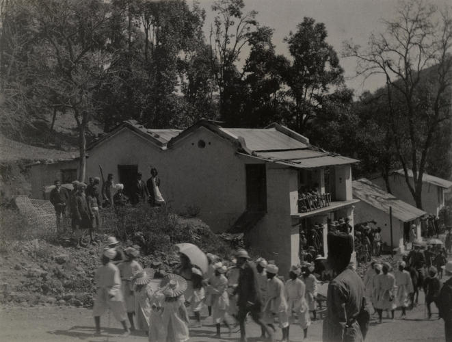 Going up to Mussoorie : The Royal Tour of India, 1905-06
