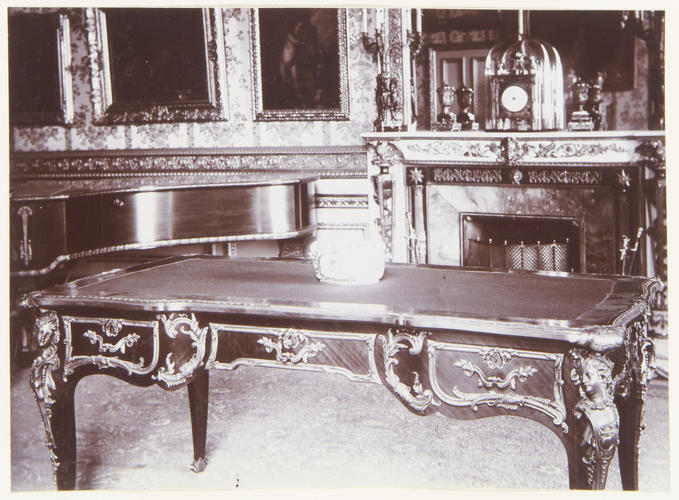 China in the Queen's Sitting Room, no. 214