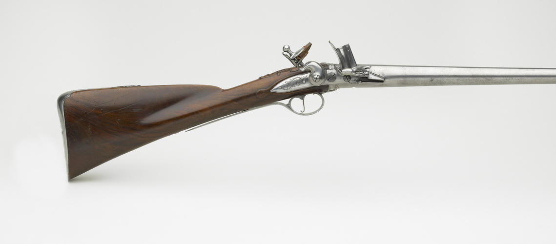 Flintlock breech-loading gun