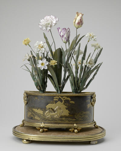 Master: Pair of jardinière and bases Master: Pair of jardinière and bases
