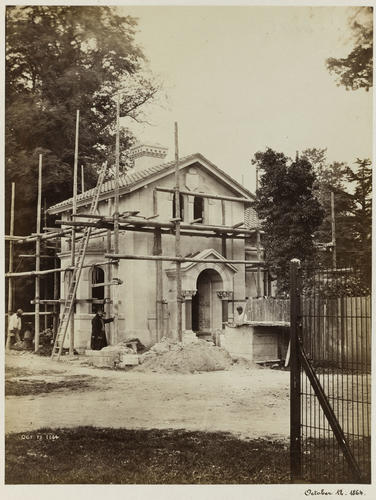 Gate house under construction, Frogmore