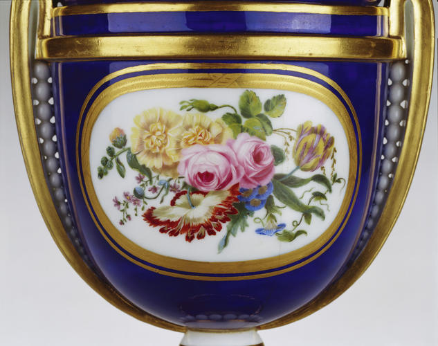Master: Vase chapelet