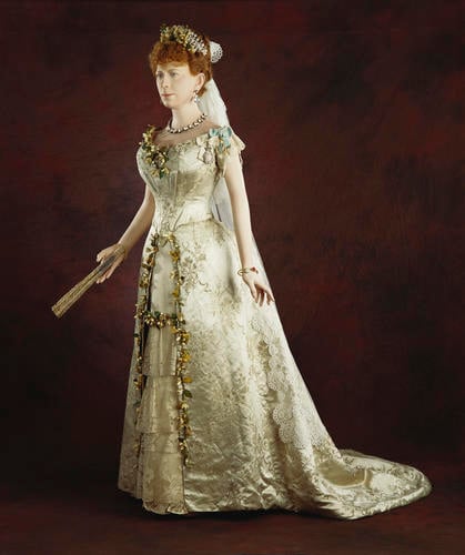 Master: Queen Mary's Wedding Dress
Item: Bodice, part of wedding dress