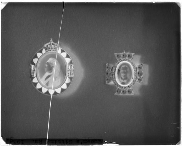 Glass plate negative of miniatures set in jewellery Glass plate negative of miniatures set in jewellery