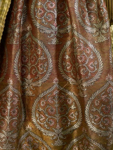 Queen Victoria's Costume for the Stuart Ball Queen Victoria's Costume for the Stuart Ball