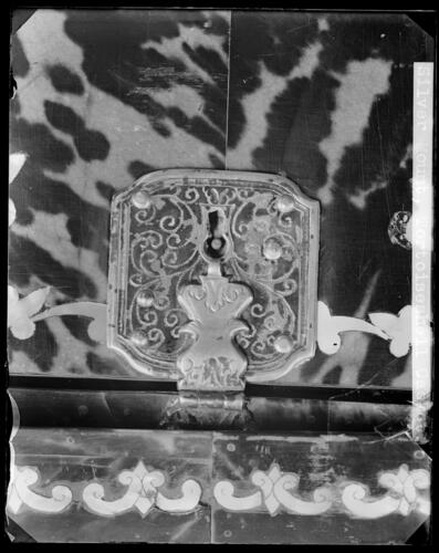 Glass plate negative of a silver mount on tortoiseshell casket Glass plate negative of a silver mount on tortoiseshell casket
