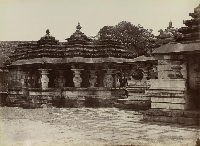 Sivite temple at Mungur in Karnataka Sivite temple at Mungur in Karnataka