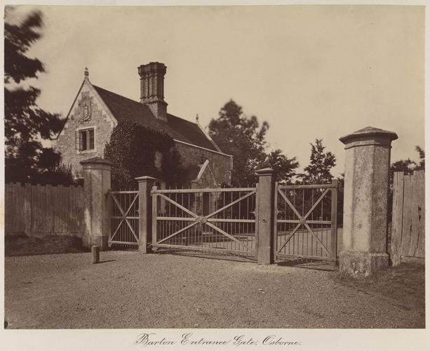 Barton Entrance Gate, Osborne