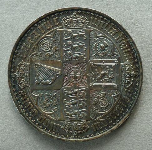 Victoria 'Gothic' Crown