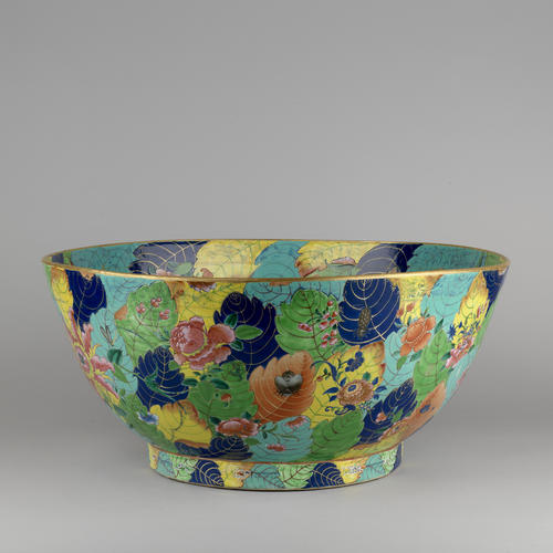 Two 'tobacco-leaf bowls'
