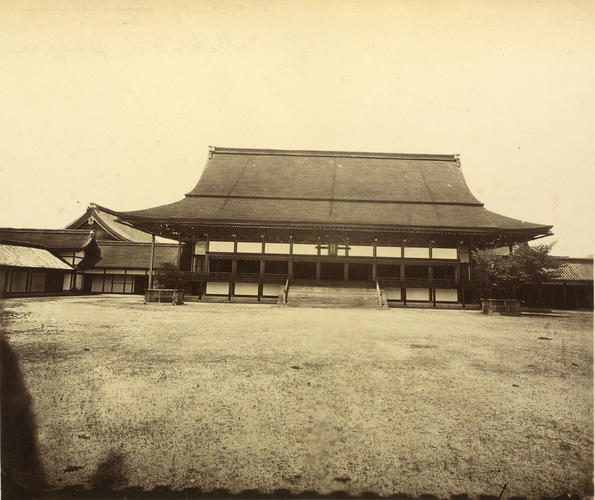 'Hall of Audience, Mikado's Palace, Kioto'
