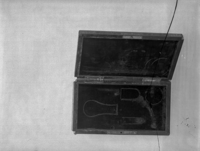 Glass plate negative of revolver case Glass plate negative of revolver case